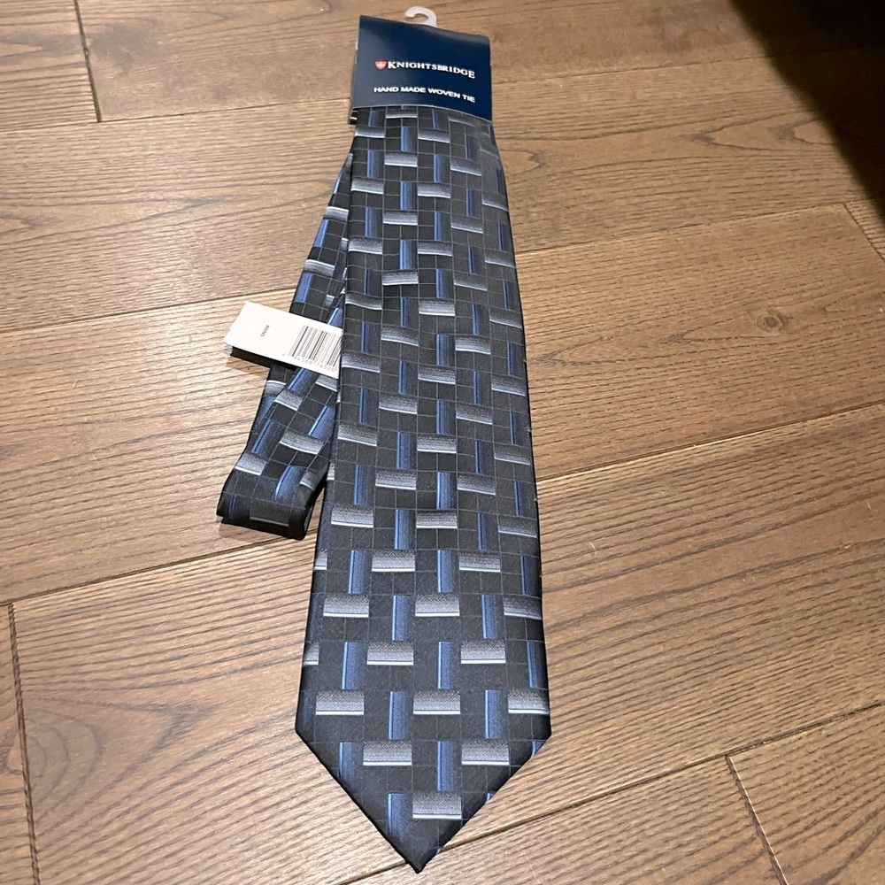 NWT Knightsbridge Hand Made Woven Tie